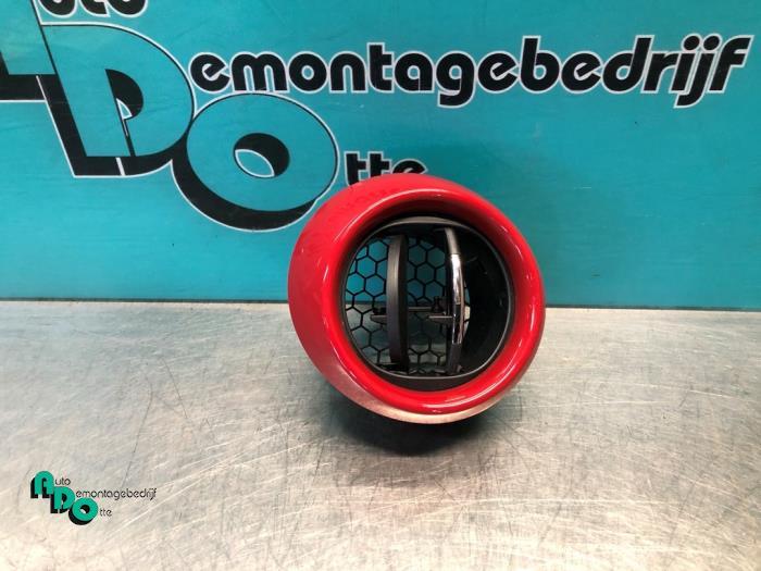 Luchtrooster Dashboard van een Renault Clio (Clio 4 12-), Auto-onderdelen, Gebruikt, -, Renault, -