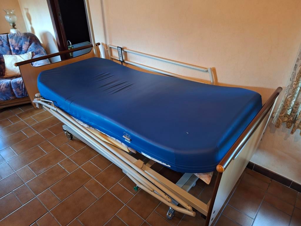 Lit médicalisé élèctrique, Divers