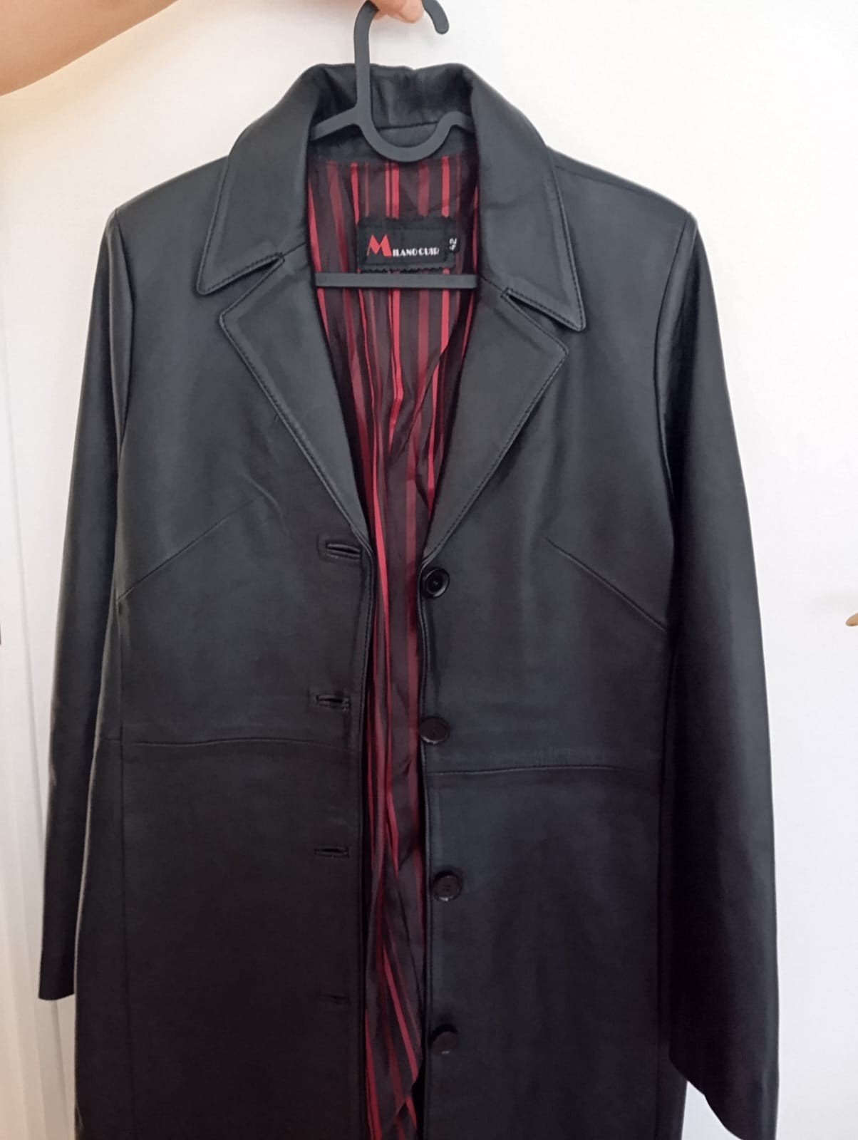 veste longue en cuir, Enlèvement