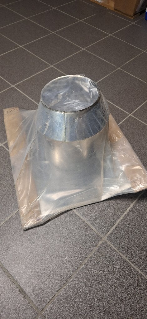 Solin de toit plat 130mm, Bricolage & Construction, Neuf, Gris, Enlèvement, Autres types