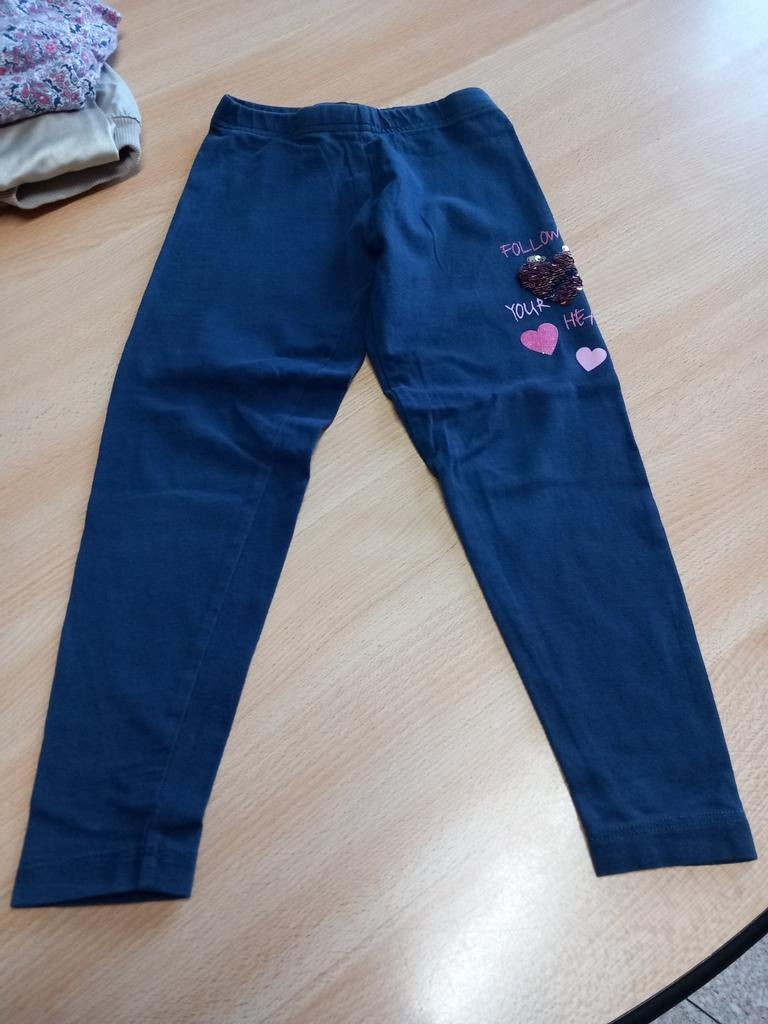 Lot 1 short , 1 pantalon et 5 leggings, Ophalen of Verzenden, Broek
