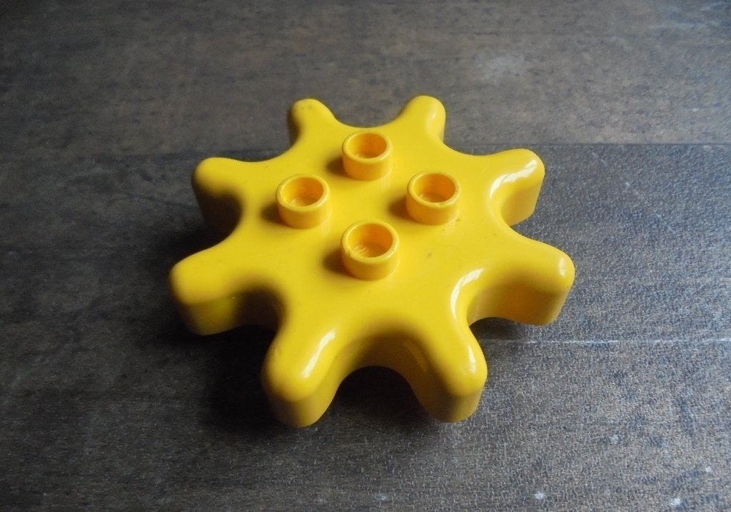 Lego Duplo Gear 4x4 with 8 Tooth (zie foto's) 2, Ophalen of Verzenden, Gebruikt, Losse stenen, Duplo