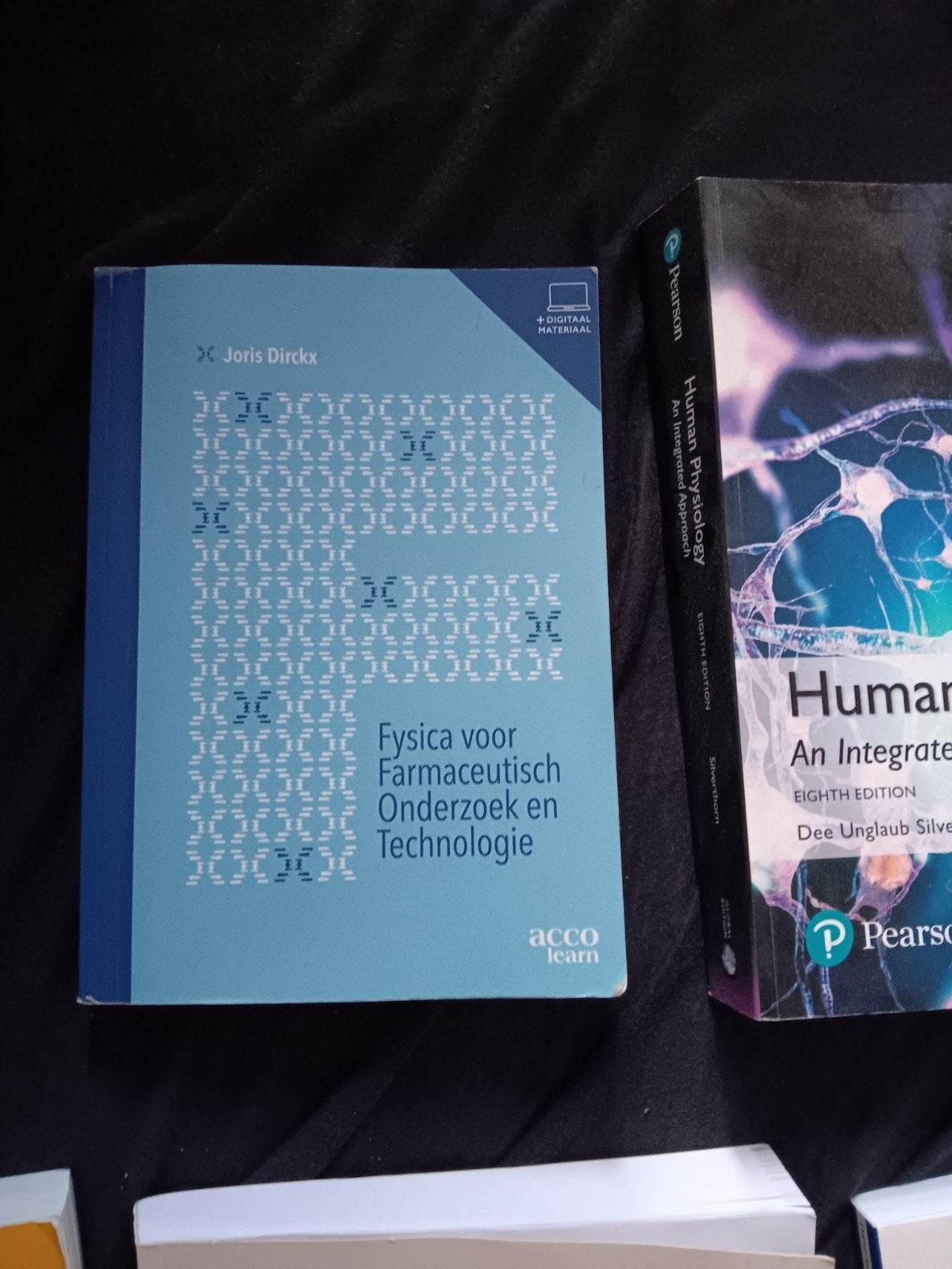Boek van Farmacie 1ste academiejaar te koop, Computers en Software, Ophalen