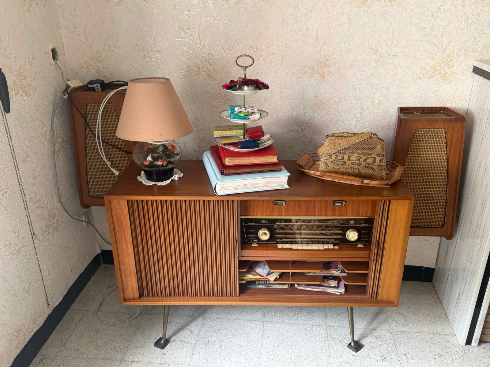 Radio met twee boxen, Ophalen, Zo goed als nieuw