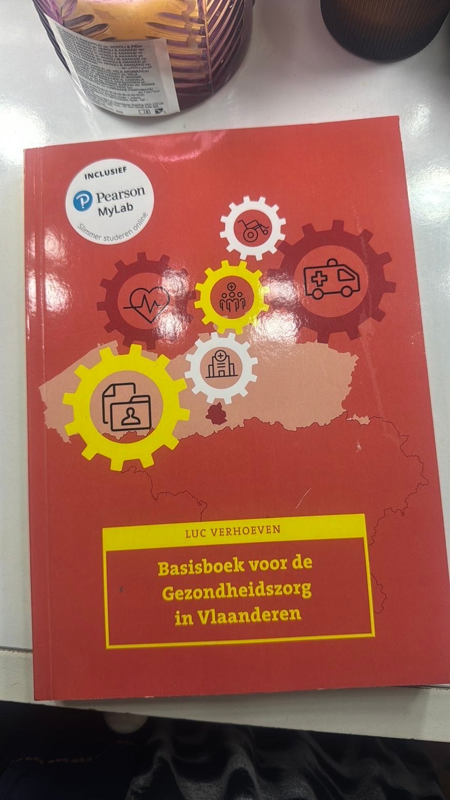 Basisboek voor de gezondheidszorg in Vlaanderen, Boeken, Ophalen of Verzenden, Zo goed als nieuw