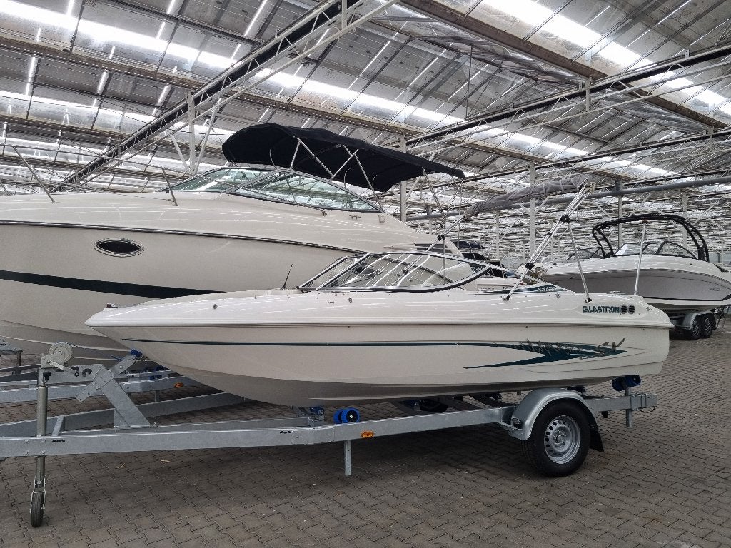Glastron 175 SX van het jaar 2003 Mercruiser 3.0 L 135 PK, Ophalen, Overige merken, Binnenboordmotor, 120 tot 200 pk