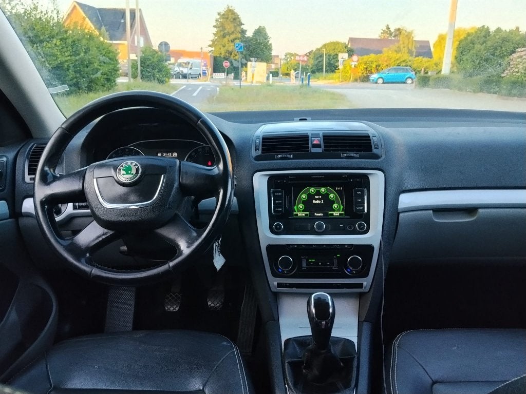 SKODA OCTAVIA/1600cc DIESEL/GEKEURD/GARANTIE, Autos, Skoda, Euro 5, Achat, Entreprise, Boîte manuelle