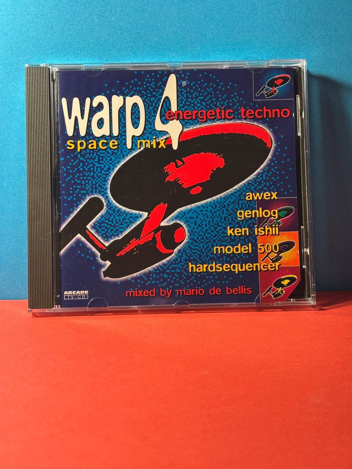 Warp 4 - energetic techno - space mix, Cd's en Dvd's, Cd's | Dance en House, Verzenden, Zo goed als nieuw, Techno