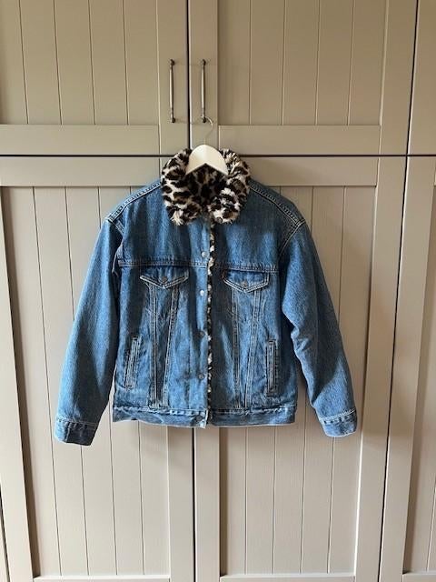 Levi’s spijkerjas met panterbont, Ophalen, Blauw, Zo goed als nieuw, Maat 34 (XS) of kleiner
