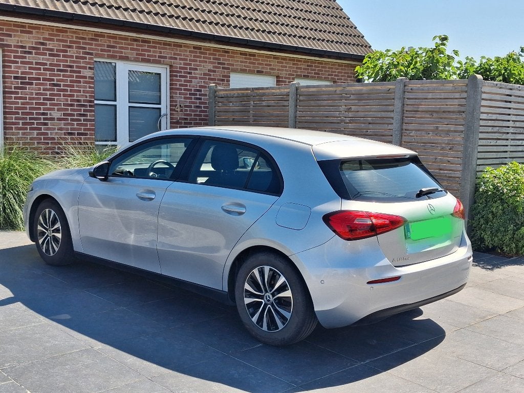 Mercedes A-Klasse 180 d Business, 83419 km, bj 2021, Auto's, Mercedes-Benz, Stof, 4 cilinders, Navigatiesysteem, 115 g/km