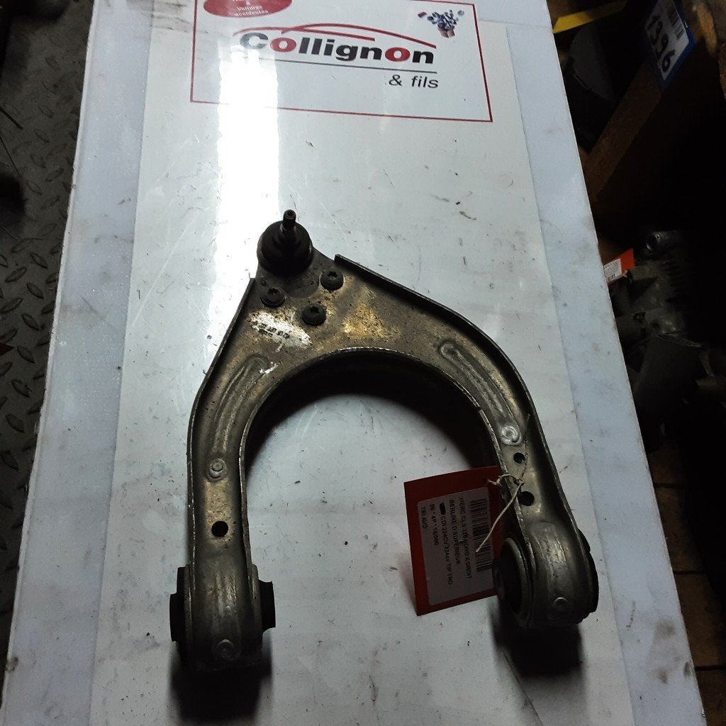 BRAS DE SUSPENSION AVANT DROIT (TRIANGLE) CLS (C219), Mercedes-Benz, Mevr. I. Hauben, Utilisé, Rue de l'Espoir 34 34
4030  GRIVEGNÉE, BE