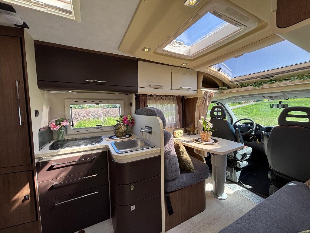 Trigano Granduca Fiat Ducato 2.3JTD 4 personen 47.000km, Standaard zit, Ringverwarming, 4 tot 5 meter, Half-integraal