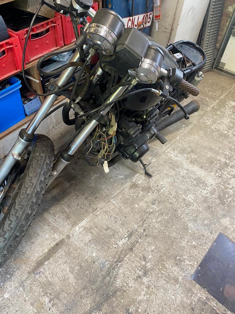 Suzuki GSX 750 1980, 750 cm³, Occasion, Chopper, Particulier
