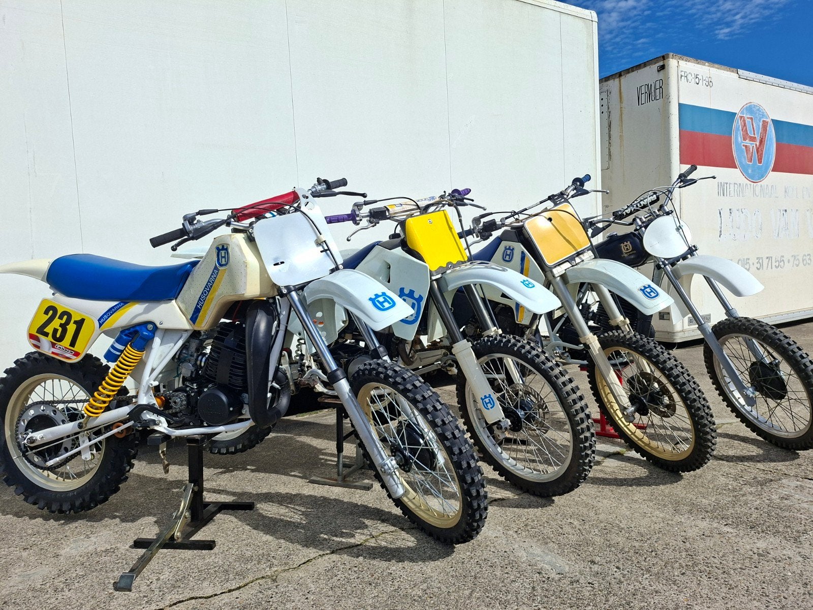 Voiture Husqvarna, Motos, Particulier