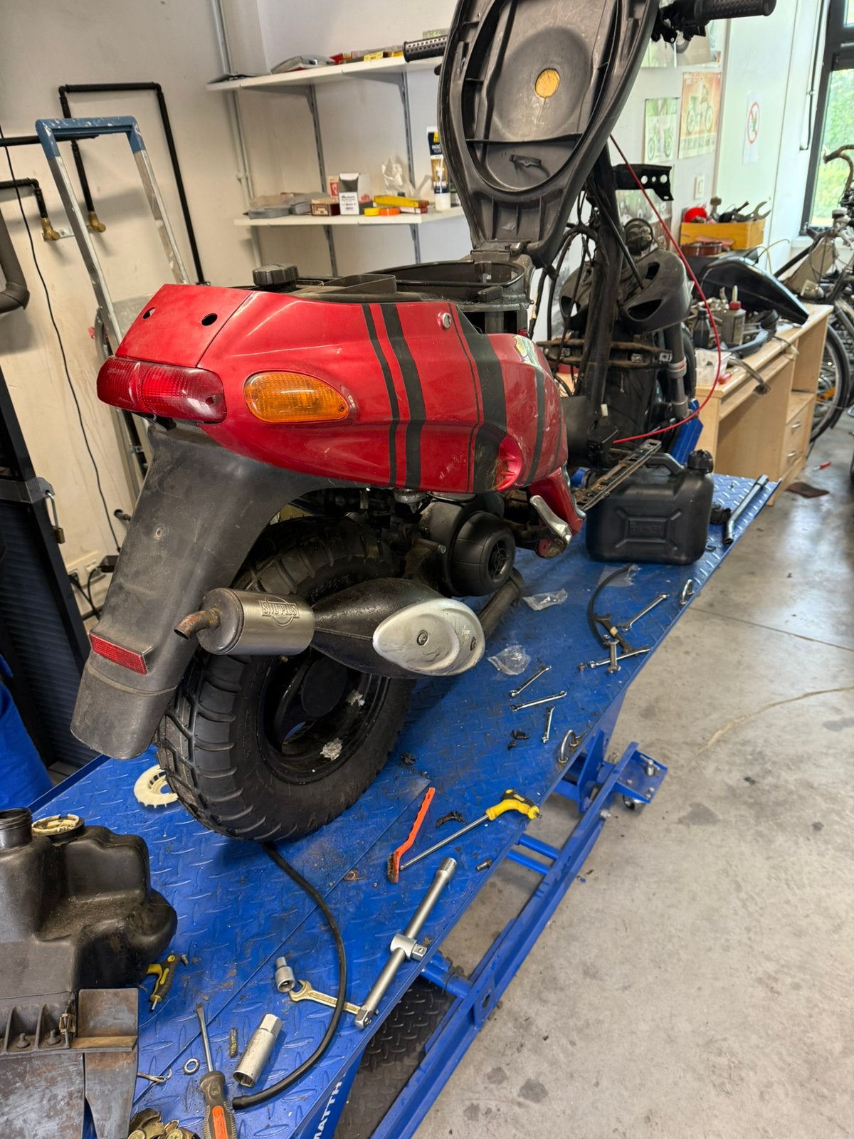 Piaggio Typhoon 50cc 2takt Project!, Ophalen