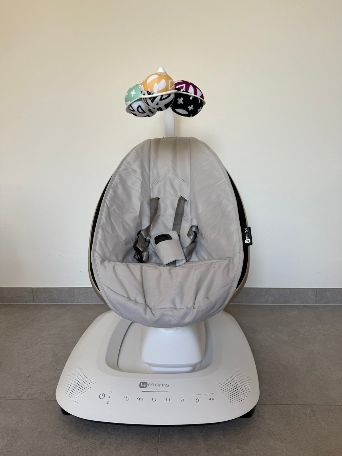 Schommelstoel MamaRoo 5, Kinderen en Baby's, Wipstoeltjes, Ophalen, Zo goed als nieuw, Schommelstoel
