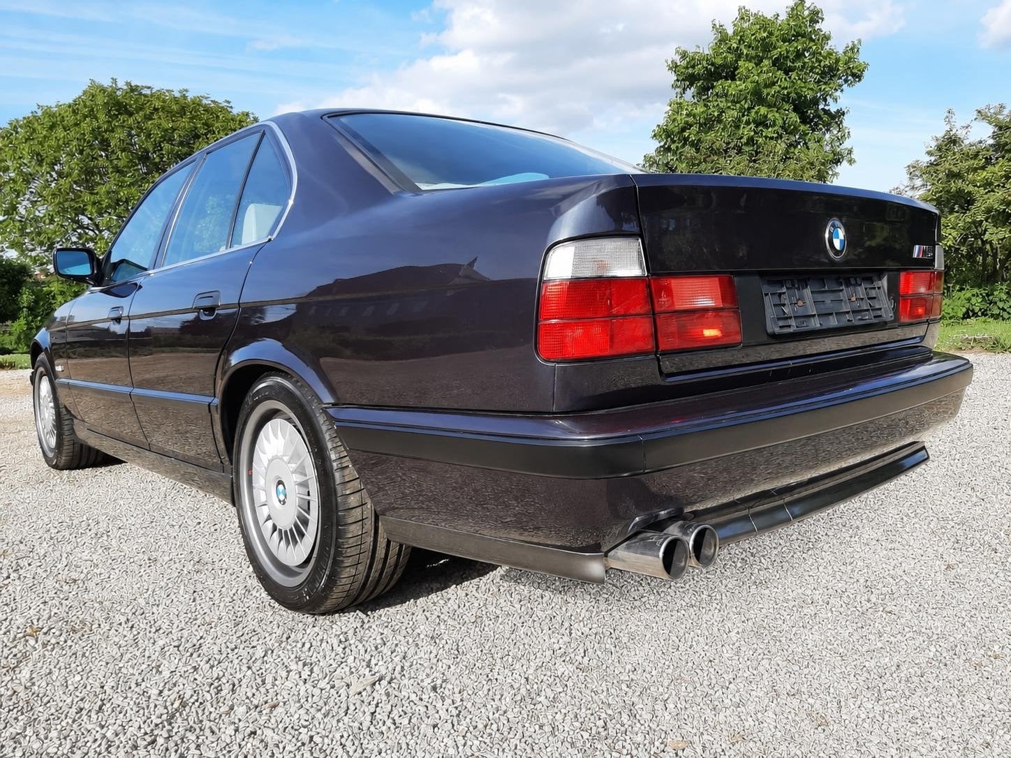 BMW M5 E34 jaar 1992 oldtimer 3.600 cm³ 315 pk onberispelijk, Auto's, BMW, 4 deurs, Achterwielaandrijving, Blauw, Lederen bekleding