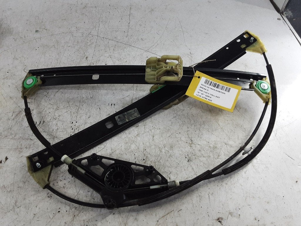 VITRE MECANISME AVANT GAUCHE Skoda Octavia Combi (5EAC), Utilisé, Skoda