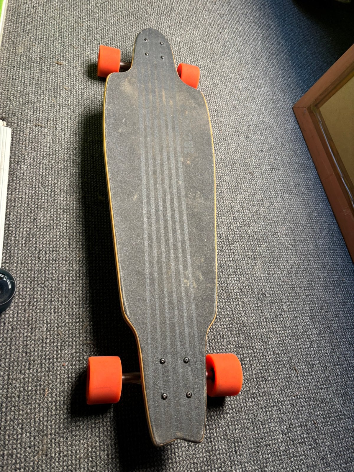Longboard globe met reserve wielen, Enlèvement, Comme neuf, Longboard