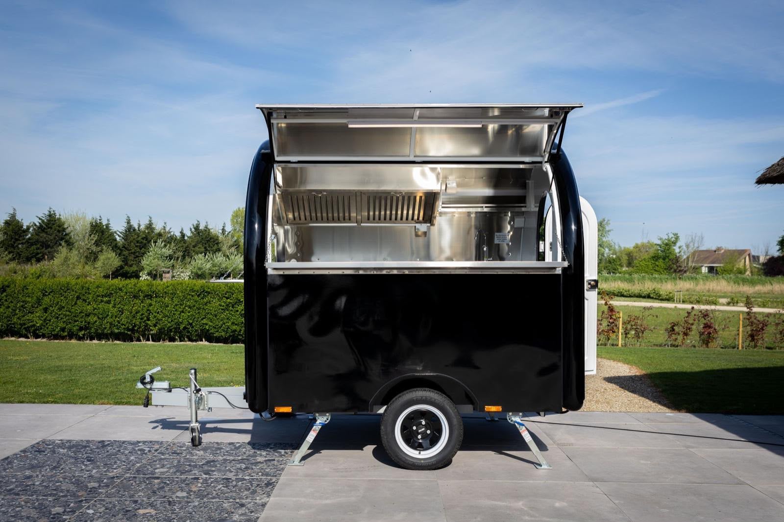 Foodtrailer 2,20x2m koeling + dampkap kleur zwart, Zakelijke goederen, Stock en Retail | Verkoopwagens, Ophalen