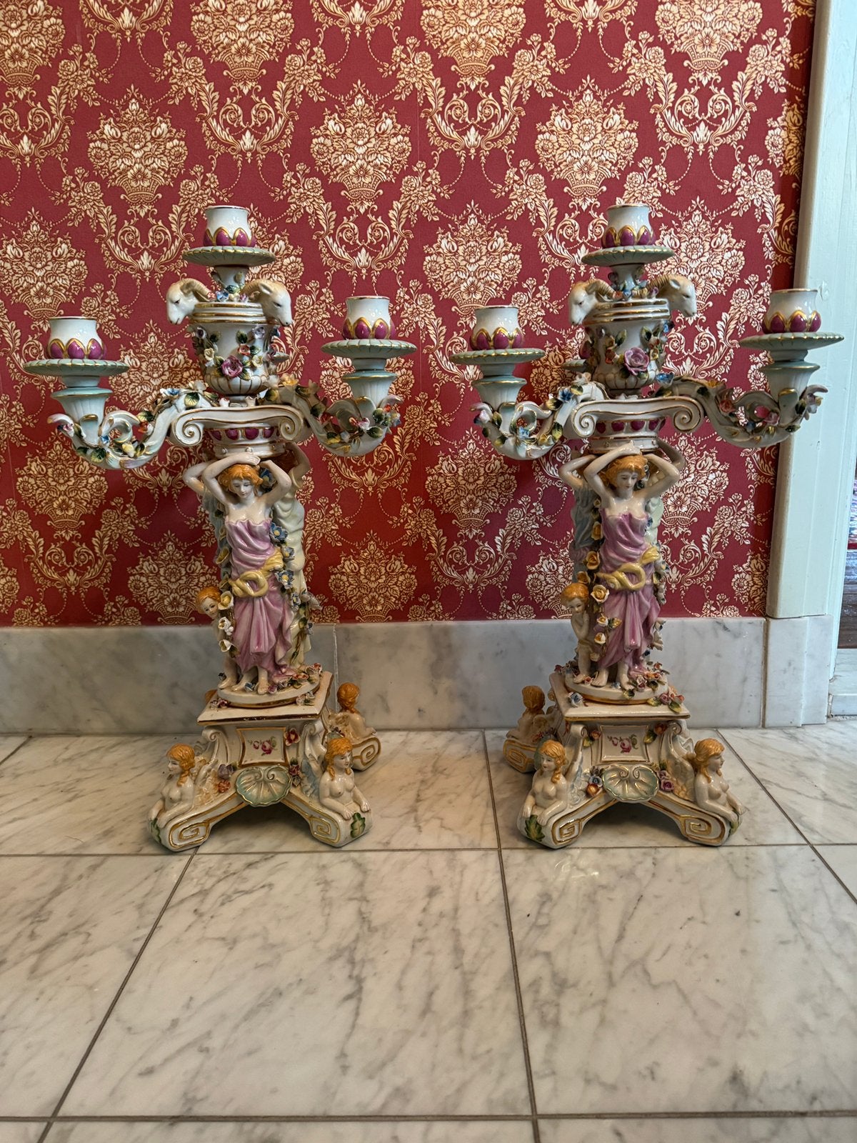 Paire de chandeliers porcelaine d'une taille exceptionnelle, Antiquités & Art, Antiquités | Bougeoirs, Céramique ou Poterie, Enlèvement