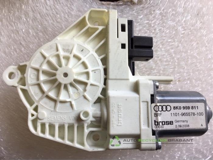 Moteur de vitre portière d'un Audi A4, -, 3 mois de garantie, Utilisé, -
