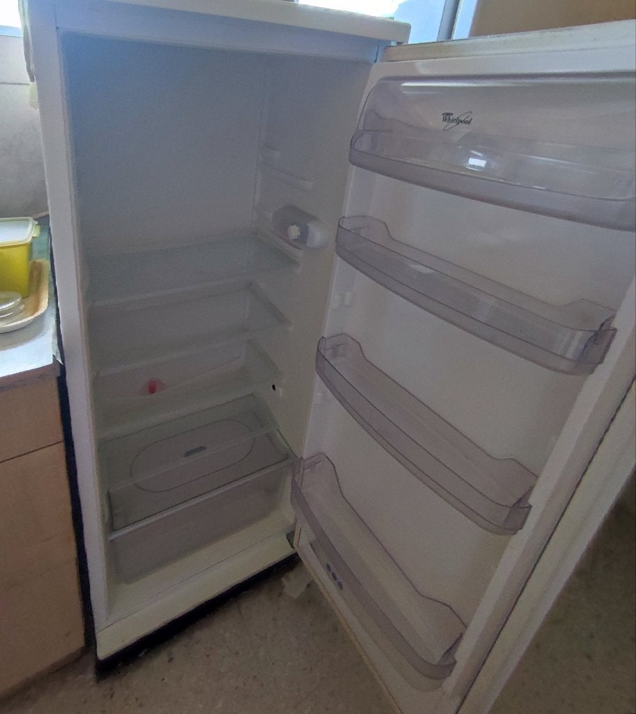 Frigo Whirlpool sans congel, Enlèvement, Comme neuf, Sans bac à congélation, Classe énergétique A ou plus économe