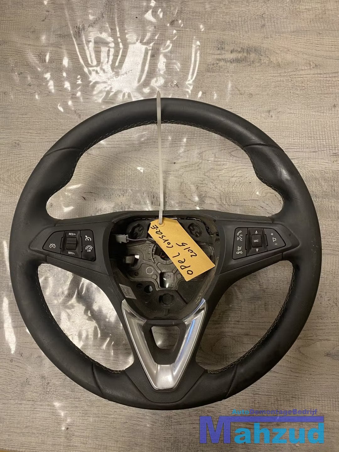 Opel Corsa E Astra K stuurwiel stuur leder 13403216, Opel Automobile GmbH, Opel, Bahnhofsplatz 1
65423  Russelsheim am Main, DE
