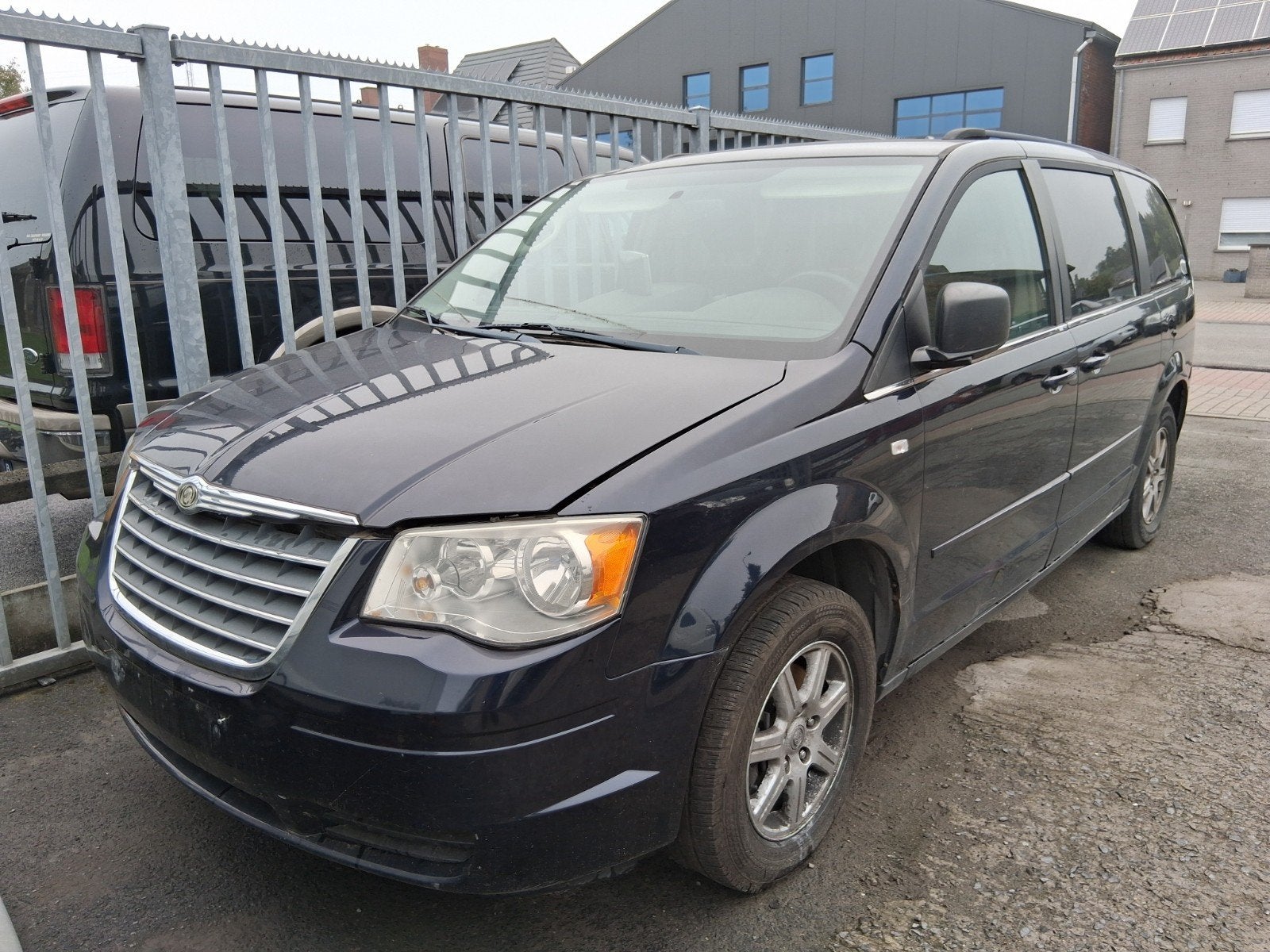 chrysler grand voyager motor kapot, Ophalen, Gebruikt, Chrysler