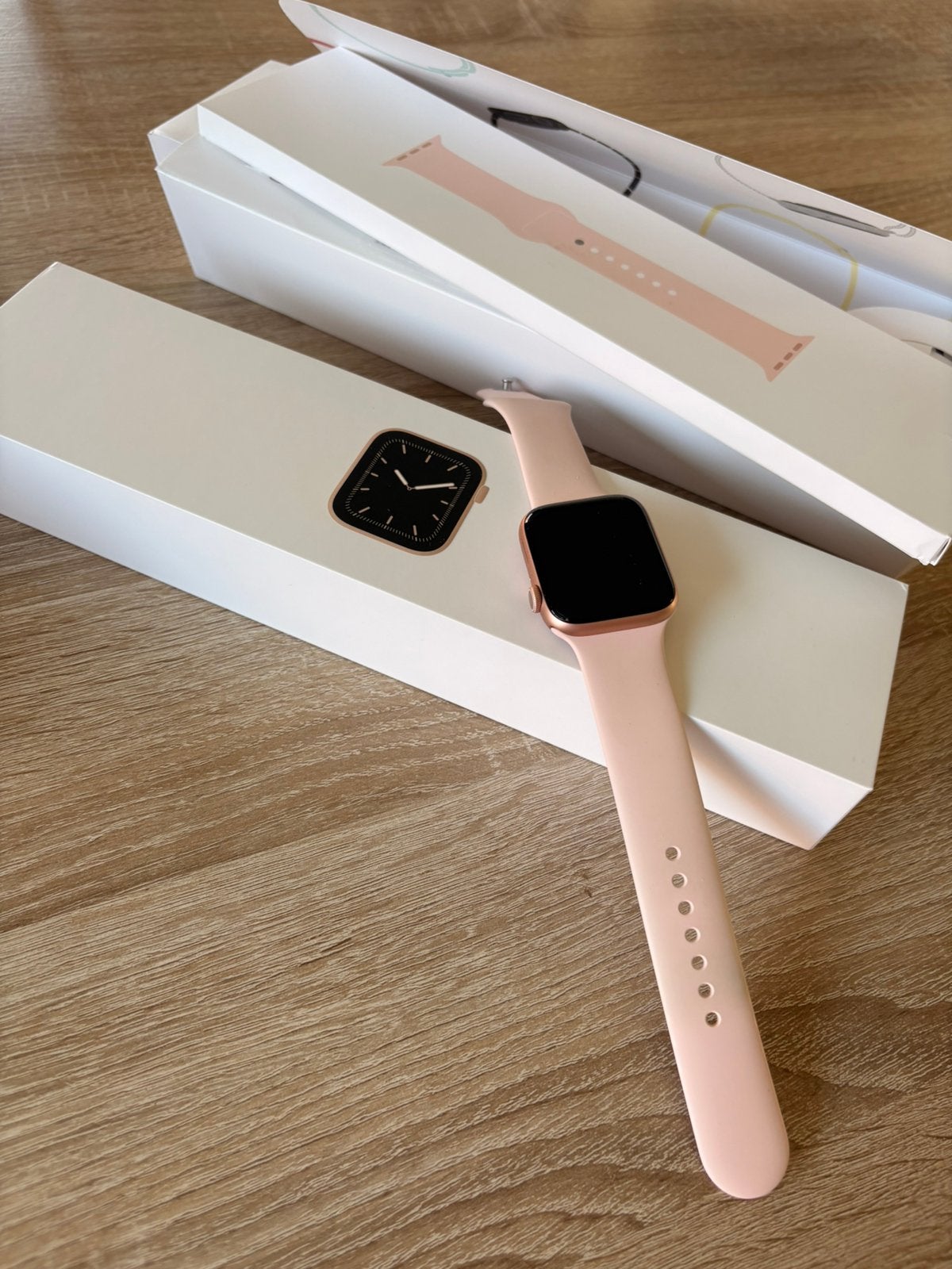 Apple Watch Series 5 44 mm, Handtassen en Accessoires, Smartwatches, IOS, Ophalen of Verzenden, Zo goed als nieuw, Afstand