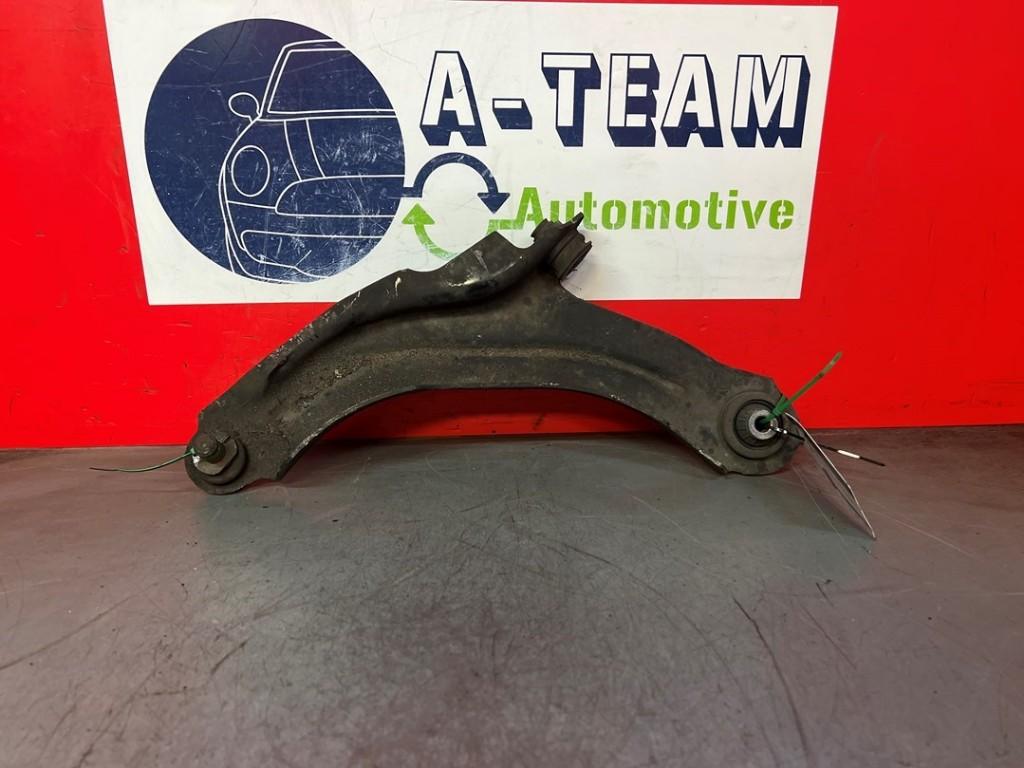 BRAS DE SUSPENSION AVANT GAUCHE Renault Clio IV (5R), Autos : Pièces & Accessoires, Utilisé, Renault