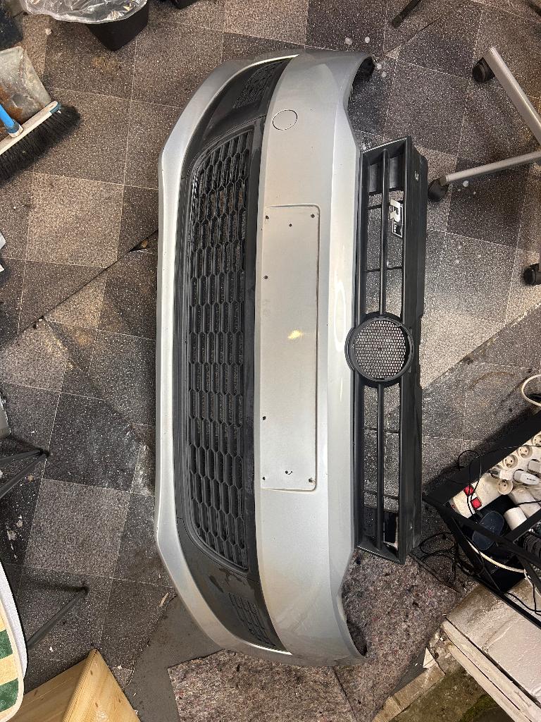 VW POLO 2010 voorbumper LA7W, Ophalen, Gebruikt, Bumper, Volkswagen