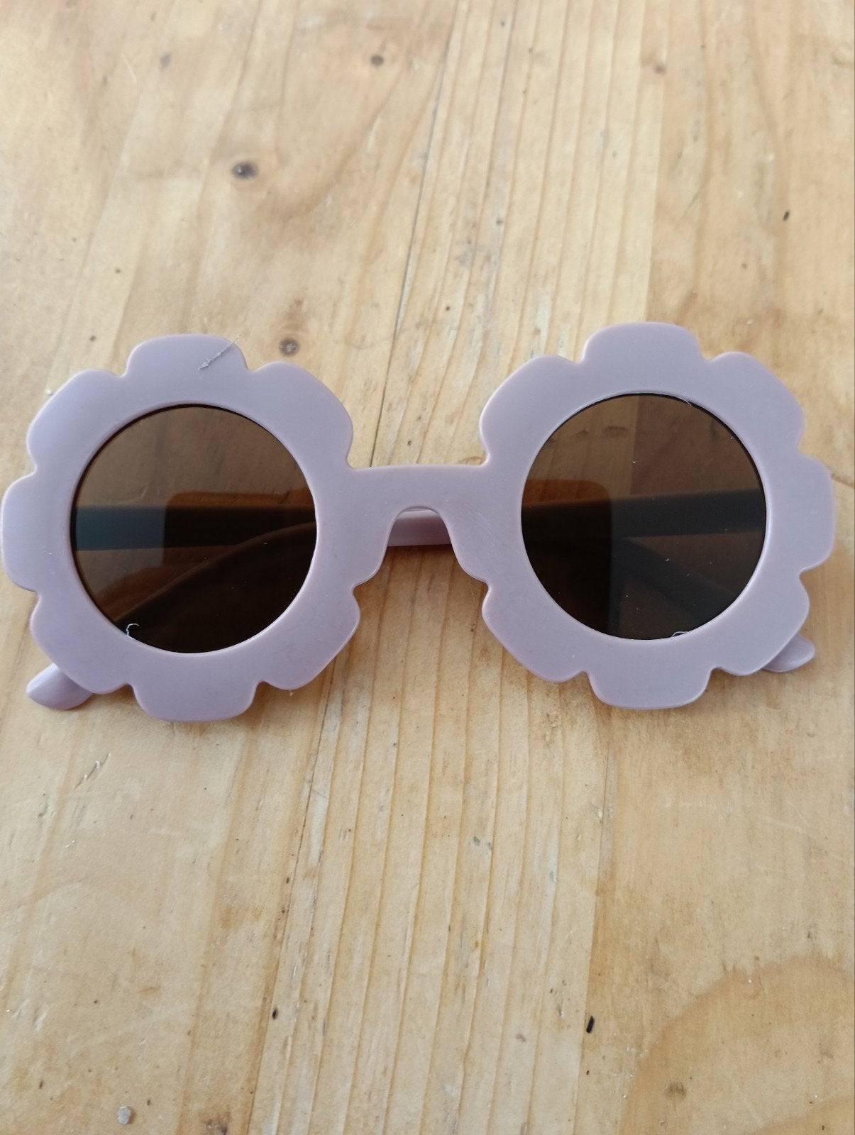 Lunettes de soleil pour bébé, Enlèvement