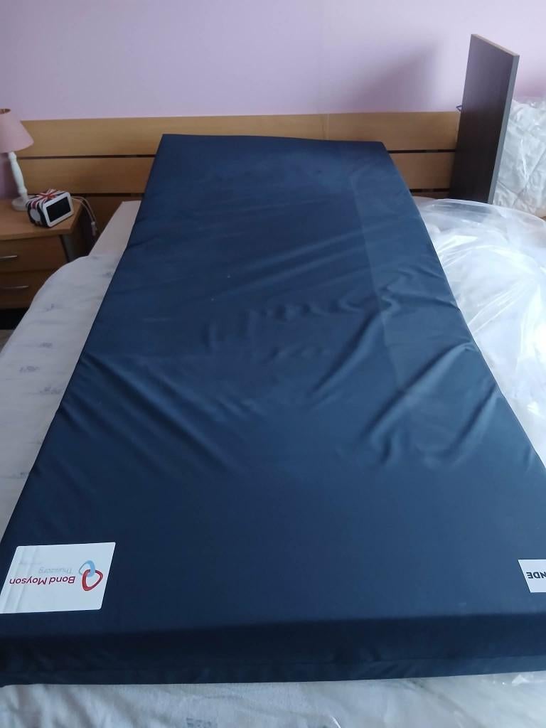 medische matras, Ophalen, Zo goed als nieuw