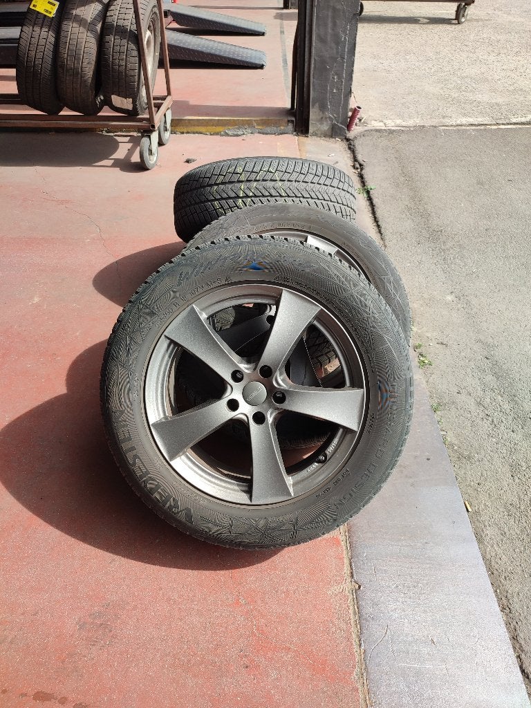 Jantes avec pneus hiver, Auto-onderdelen, Banden en Velgen, Ophalen, 18 inch, Gebruikt, Banden en Velgen