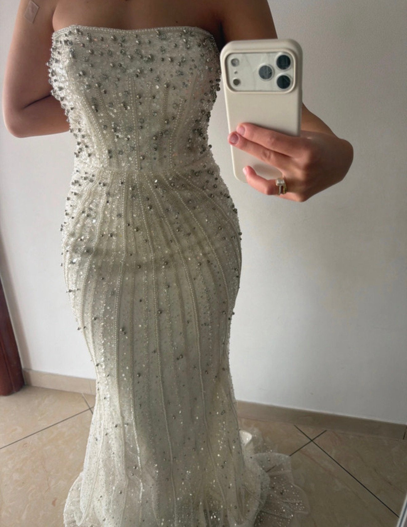 Magnifique robe blanche avec perle, Kleding | Dames, Maat 38/40 (M), Overige typen, Wit, Nieuw