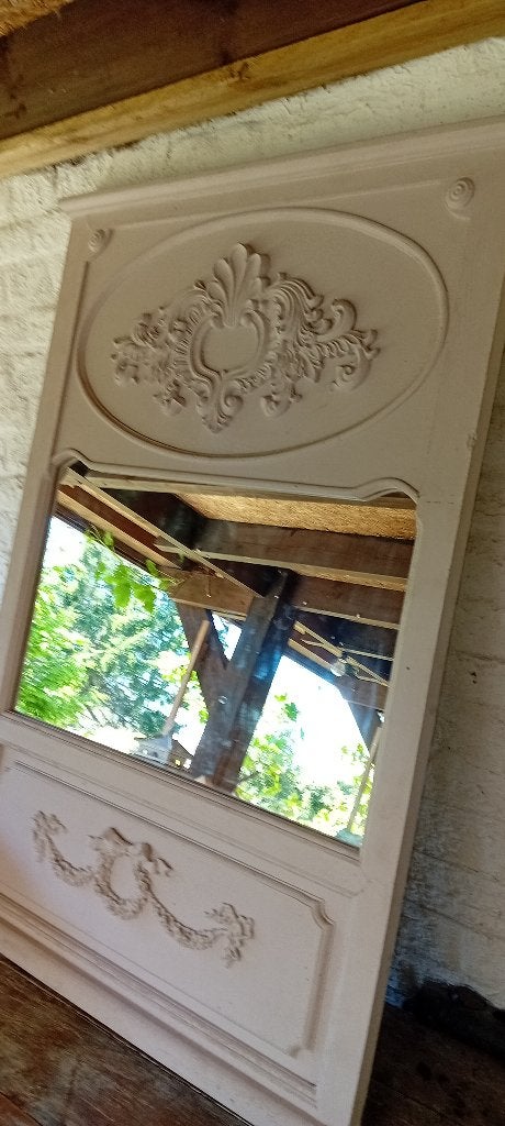 Miroir vintage blanc cassé en bois, Comme neuf, Enlèvement, 50 à 75 cm, 100 à 150 cm