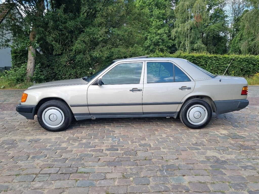 Mercedes 250d Aut. W124 Schuifdak ABS Carpass Oldtimer, foto 2