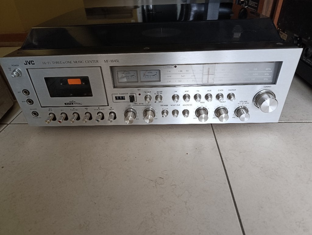 JVC stereo set /DEFECT/, JVC, Enlèvement, Utilisé, Composants en vrac