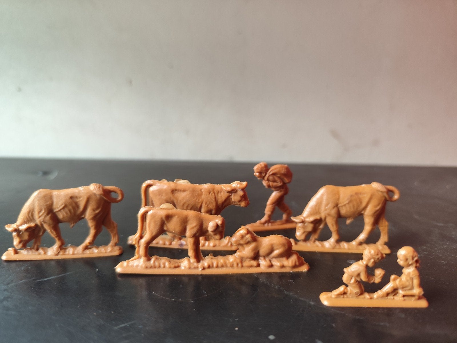 Lot de figurines vintage en plastique - Fermier, vaches et p, Enfants & Bébés, Jouets | Figurines, Enlèvement ou Envoi