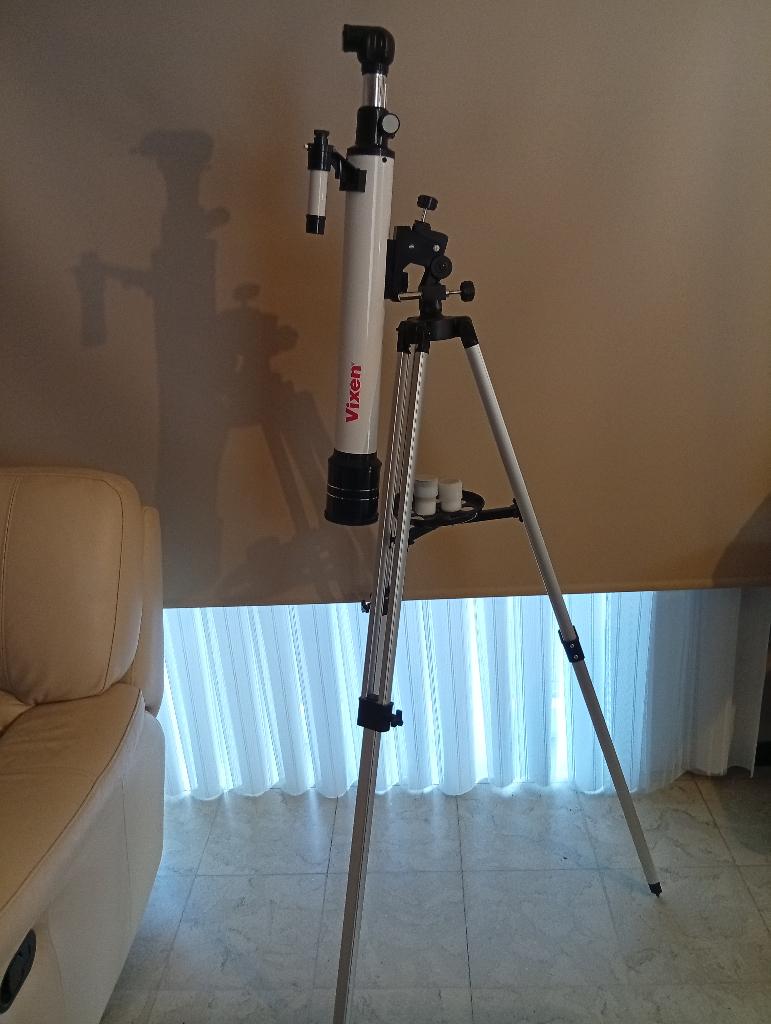 Télescope Vixen, Comme neuf, Enlèvement, Moins de 80 mm, Avec trépied