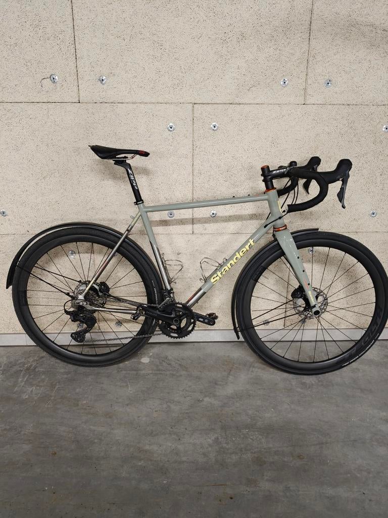 Standert Erdgeschoss, Fietsen en Brommers, Ophalen