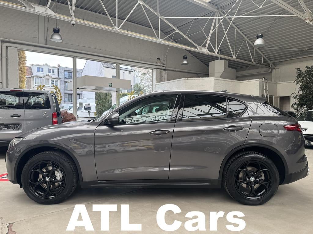 Alfa Romeo Stelvio 2.0 Super Q4 200c | Benzine | 4x4 | Autom, Auto's, Alfa Romeo, Automaat, Regensensor, Zwart, 4 cilinders