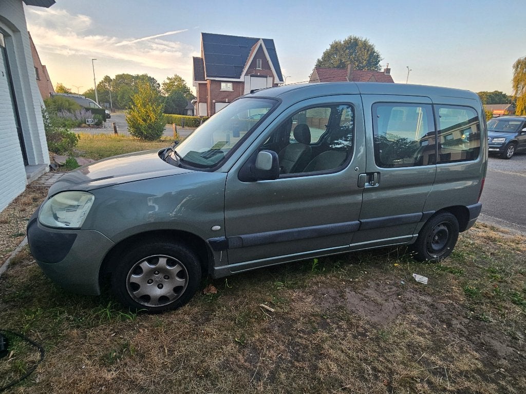 Peugeot partner, Voorwielaandrijving, Stof, Airbags, Overige kleuren