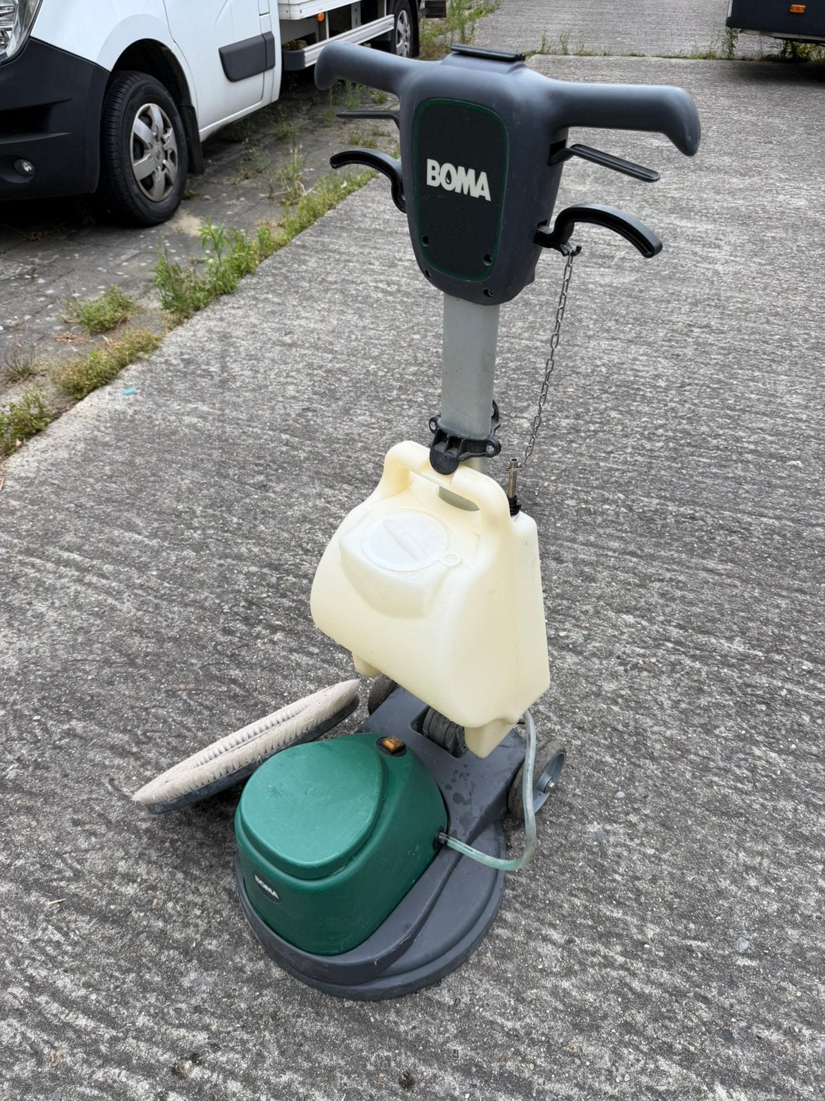 mono brosse, Enlèvement, Comme neuf