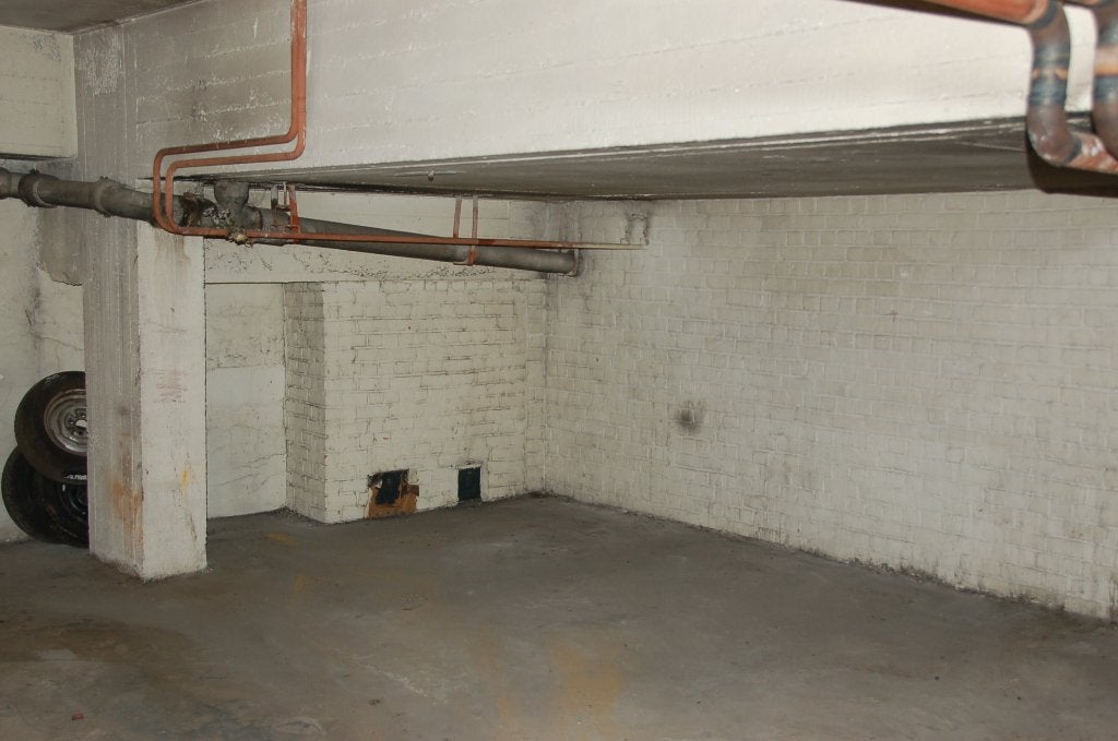 Garage fermé sécurisé à louer, Immo, Liège (ville)