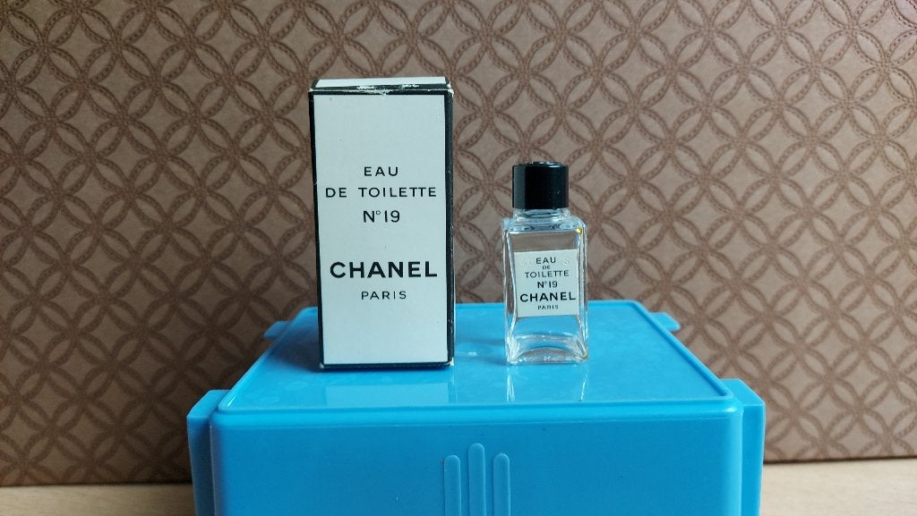 Chanel N19 – Vintage Mini Parfumflesje (Leeg) met Doosje, Ophalen, Gebruikt, Miniatuur
