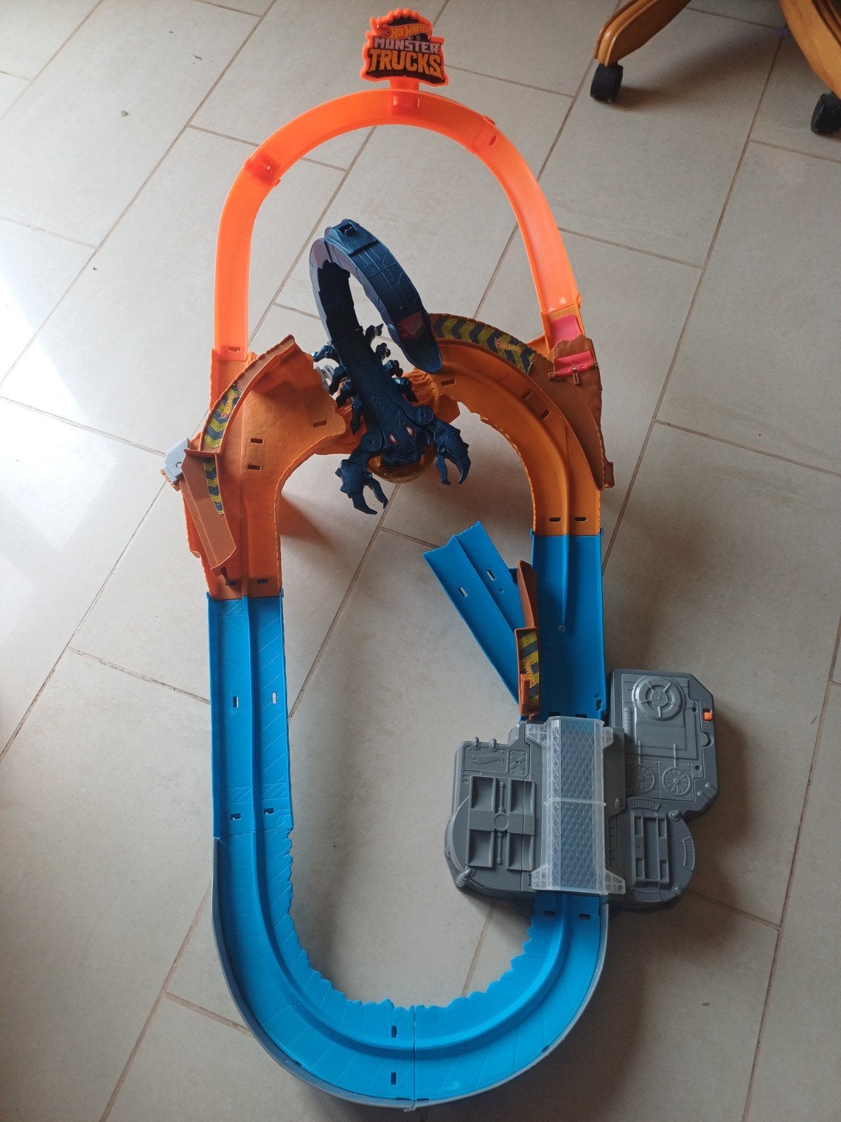 Hot Wheels racebaan met schorpioen, Ophalen of Verzenden, Racebaan, Gebruikt, Hot Wheels