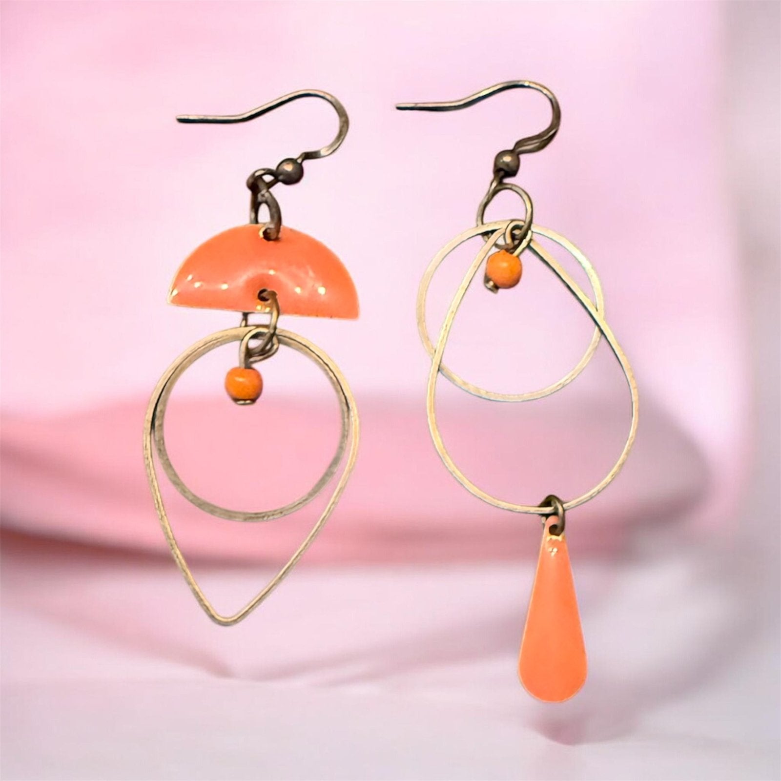 Oorbellen vintage lool, Handtassen en Accessoires, Oorbellen, Overige materialen, Hangers, Overige kleuren, Nieuw