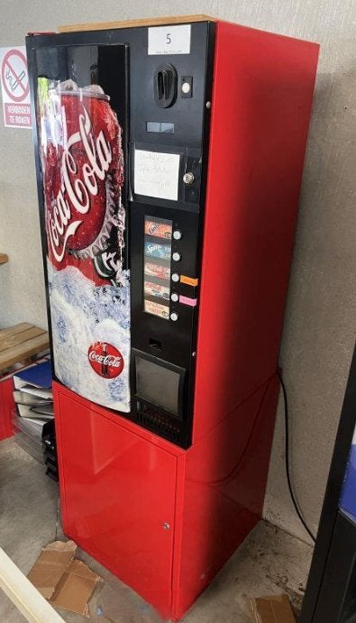Coca Cola frisdrankautomaat met muntinworp, Collections, Marques & Objets publicitaires, Utilisé, Autres types, Enlèvement